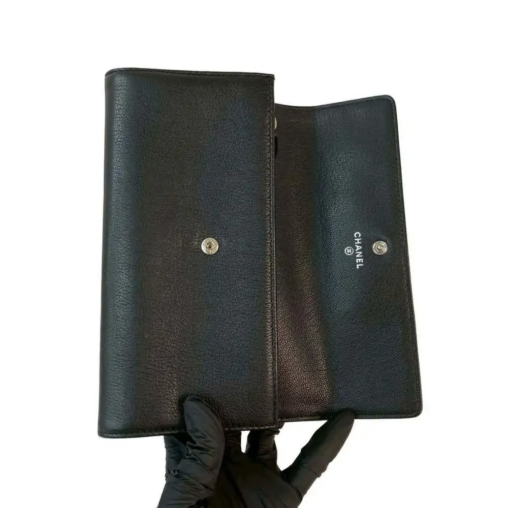 CHANEL Authentic Black Leather Logo Wallet